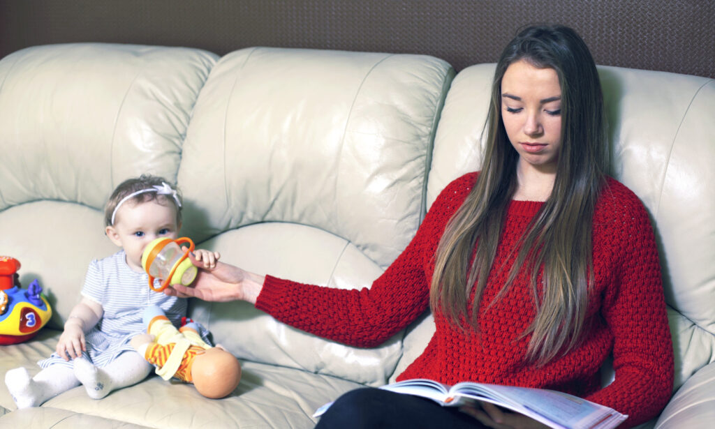 7 Signs Of A Good Babysitter Mammy Cares