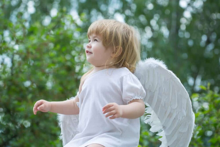 100 Famous Angel Baby Names With Meanings