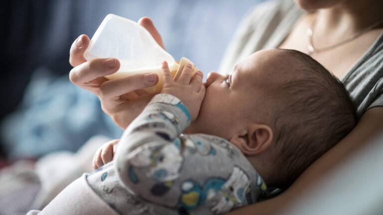 How and When To Wean Your Baby Off Formula