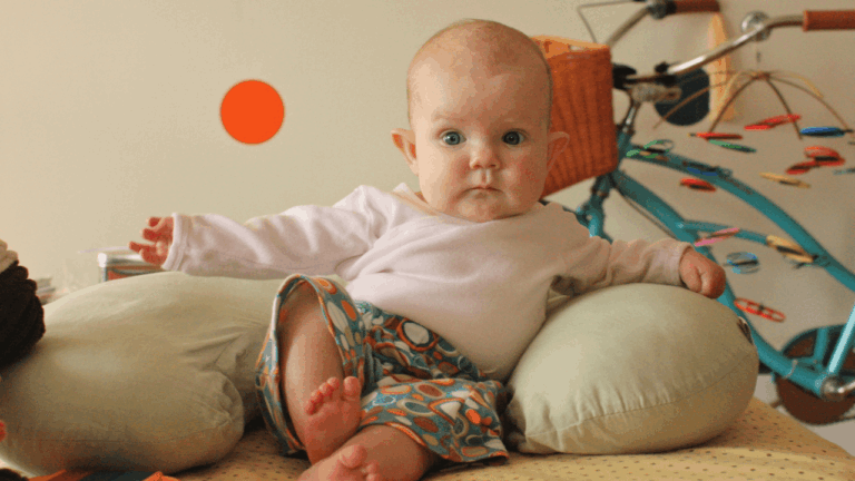 How Old Do Babies Start Sitting Up On Their Own Baby Viewer