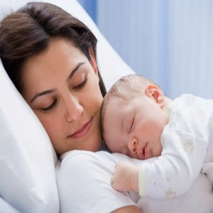 How To Wake Up Your Newborn Baby